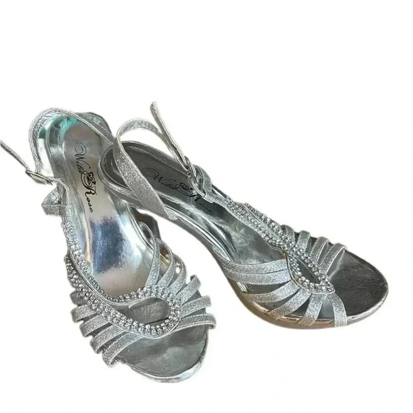 Wild Rose Metallic Silver Heeled Sandals sz 6​ - Picture 1 of 8